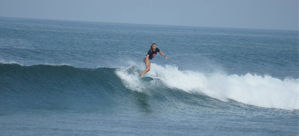 Robine Fuhrmann Bali Surf Local Ladies