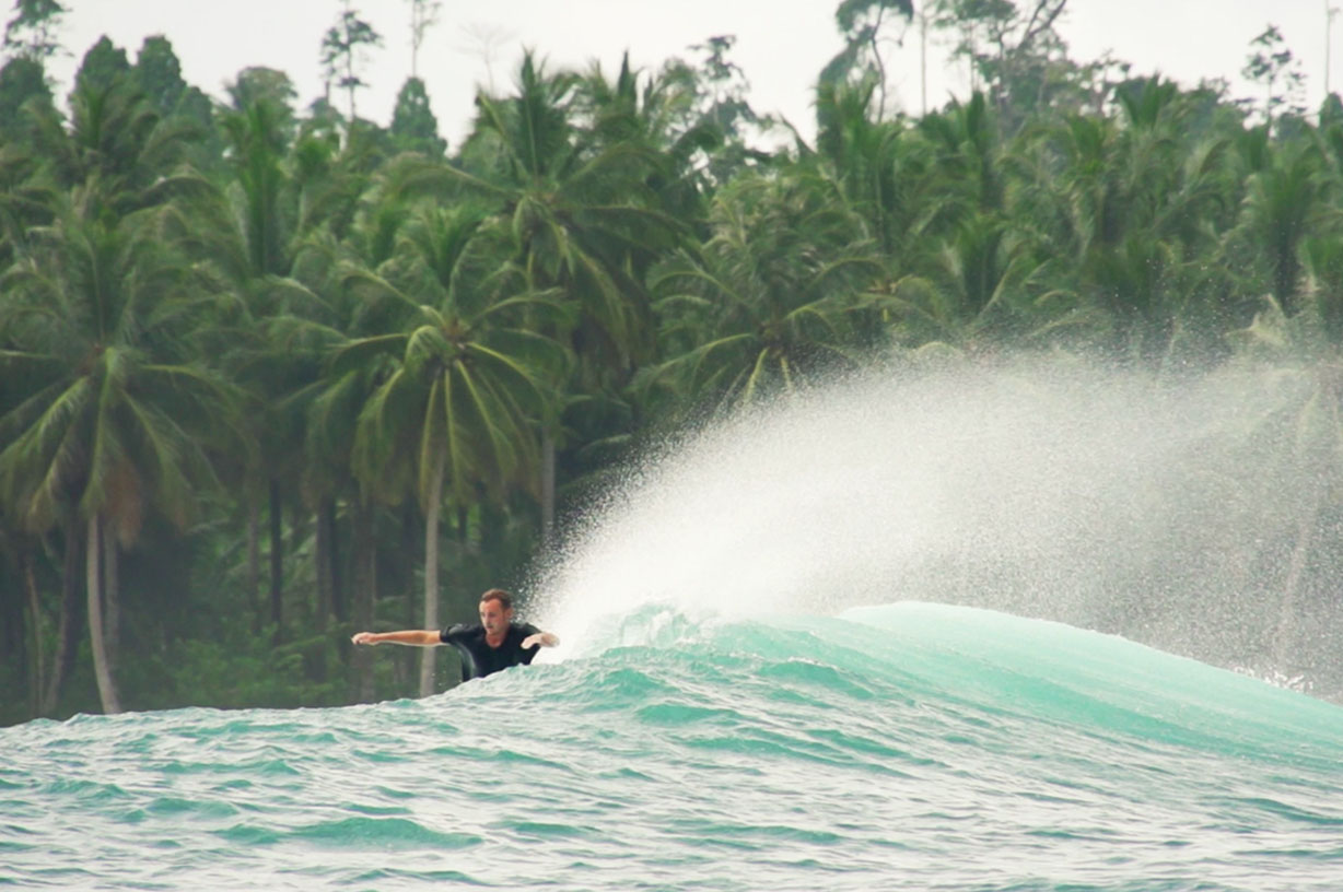 Clean Drop Indonesia Reefbreak Surf