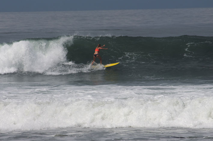 Pia Opfermann Surfing