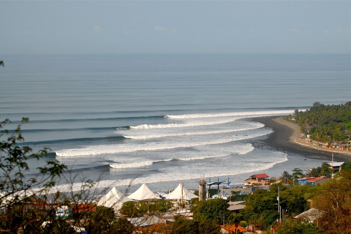 El Salvador Punta Roca Line Up Shot